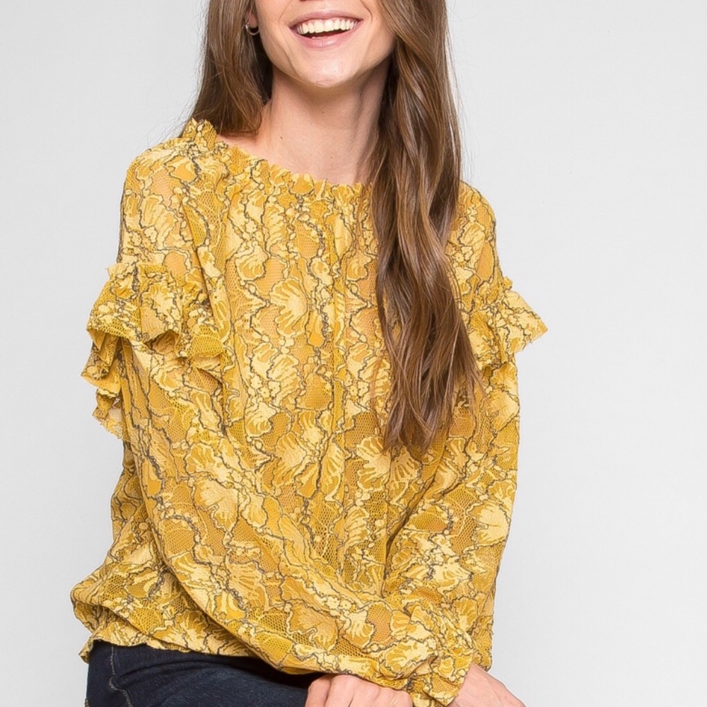 WET SEAL LACE TOP